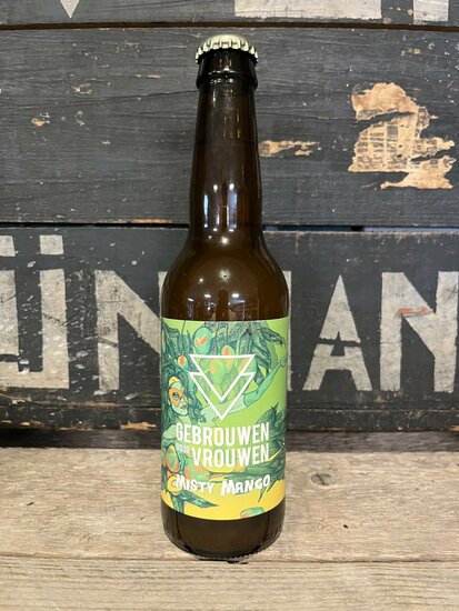 Gebrouwen door Vrouwen Misty Mango Hazy New England India Pale Ale